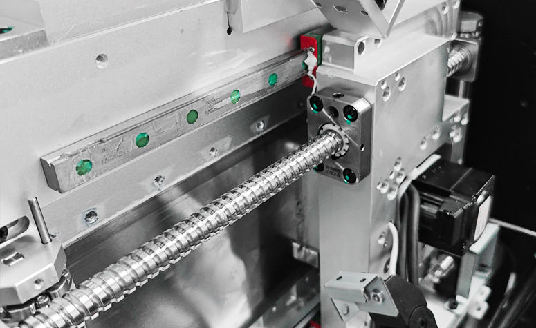Focus on R & D design
Promote denture processing wisdom to a new high